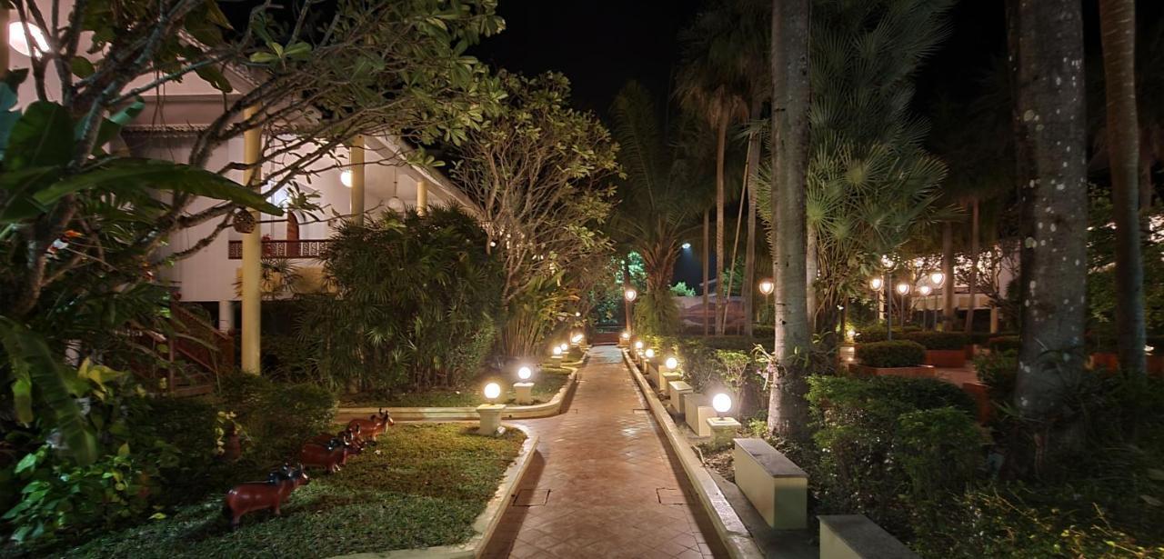 Phu Pha Phung Resort Suan Phueng Exterior photo