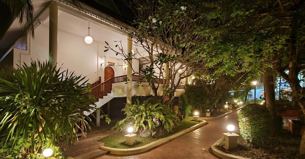 Phu Pha Phung Resort Suan Phueng Exterior photo