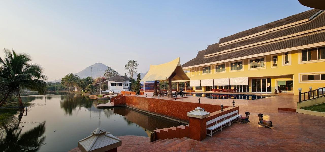 Phu Pha Phung Resort Suan Phueng Exterior photo